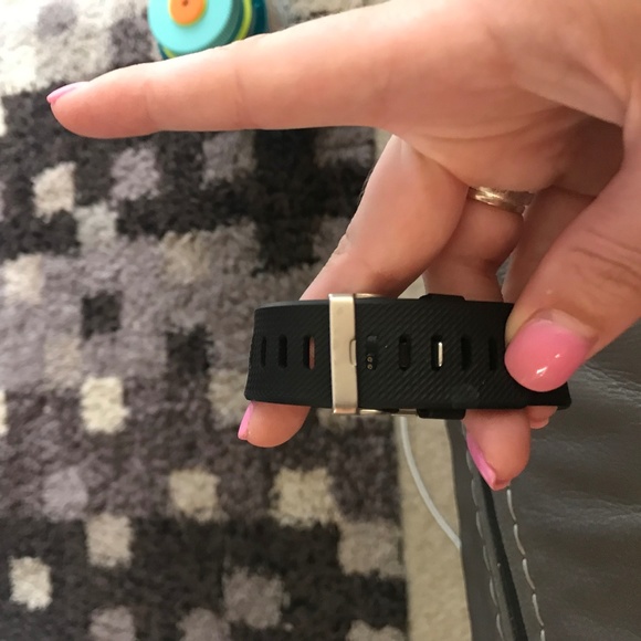FitBit Charge 2 - Picture 3 of 4